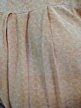 Snapshot of milf-kaira chatting on 12/12/24, 05:10 milf-kaira online show from 12/12/24, 05:10