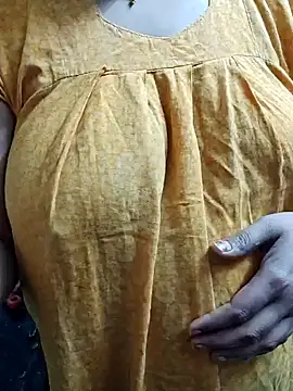 Snapshot of milf-kaira chatting on 12/15/24, 02:16 milf-kaira online show from 12/15/24, 02:16