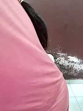 Snapshot of milf-kaira chatting on 12/26/24, 10:16 milf-kaira online show from 12/26/24, 10:16