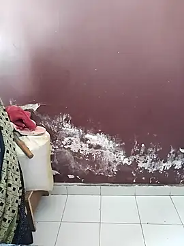 Snapshot of milf-kaira chatting on 12/30/24, 05:04 milf-kaira online show from 12/30/24, 05:04