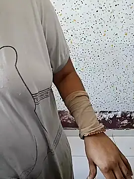 Snapshot of milf-kaira chatting on 01/07/25, 06:05 milf-kaira online show from 01/07/25, 06:05