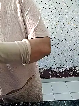 Snapshot of milf-kaira chatting on 01/09/25, 03:15 milf-kaira online show from 01/09/25, 03:15