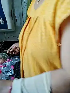 Snapshot of milf-kaira chatting on 01/11/25, 04:59 milf-kaira online show from 01/11/25, 04:59