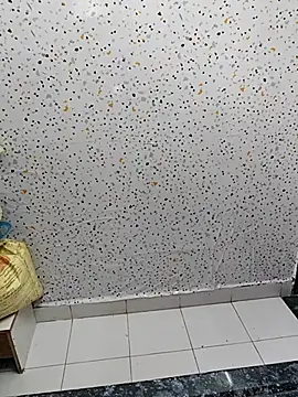 Snapshot of milf-kaira chatting on 03/20/25, 02:19 milf-kaira online show from 03/20/25, 02:19