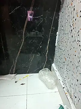 Snapshot of milf-kaira chatting on 10/15/25, 04:56 milf-kaira online show from 10/15/25, 04:56