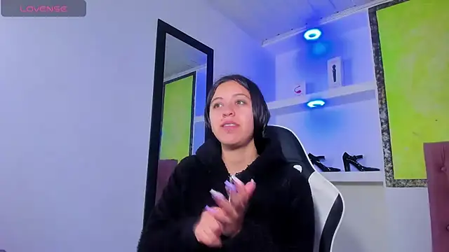 zoe connor19 online show from 11/08/25, 07:12