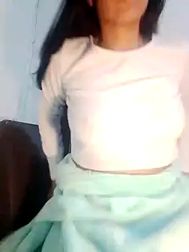 chloewildd  online show from 12/22/24, 08:49