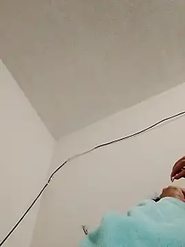 chloewildd  online show from 01/04/25, 11:33