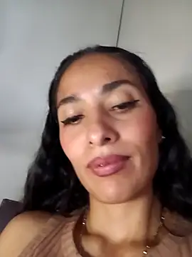 chloewildd  online show from 10/12/25, 06:18