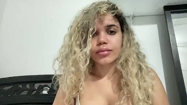 brithneysquirt online show from 12/22/25, 01:02