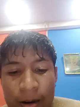 Snapshot of Tu_papi_69_ chatting on 02/14/26, 12:18 Tu papi 69 online show from 02/14/26, 12:18