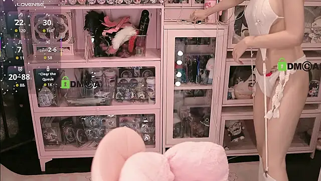 buluuuuuu online show from 10/29/25, 04:31