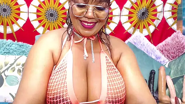 Snapshot of MATURExxxASS chatting on 07/25/26, 10:35 MATURExxxASS online show from 07/25/26, 10:35