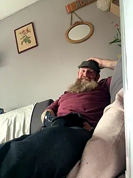 Ice mannHH online show from 11/27/25, 01:24