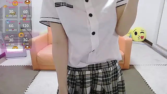 minamina1221 online show from 11/11/25, 11:21