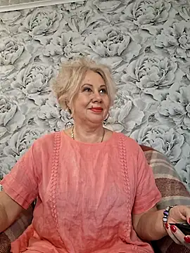 Snapshot of PALETT chatting on 02/14/25, 11:10 PALETT online show from 02/14/25, 11:10