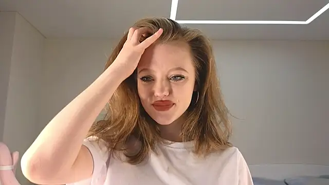 Eveleen Soleen online show from 11/15/25, 03:52