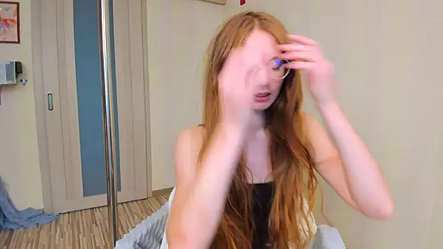 Snapshot of Fire_Luna chatting on 10/08/25, 08:56 Fire Luna online show from 10/08/25, 08:56