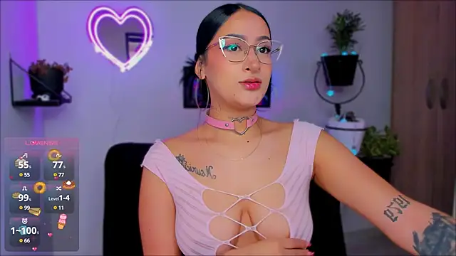 Snapshot of Kaaiiri chatting on 01/23/25, 03:32 Kaaiiri online show from 01/23/25, 03:32