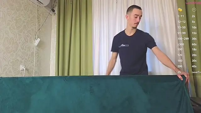 Snapshot of banyfo chatting on 12/03/24, 10:39 banyfo online show from 12/03/24, 10:39