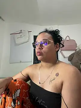 Snapshot of angela_angels_ chatting on 03/01/26, 10:34 angela angels online show from 03/01/26, 10:34