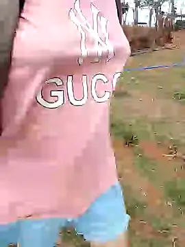 Betty20zx online show from 12/31/24, 04:27