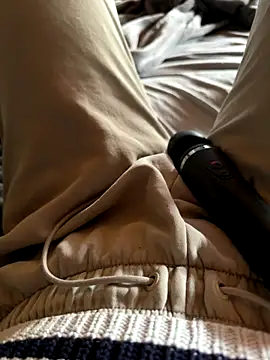 Ana-05 online show from 10/12/25, 10:36