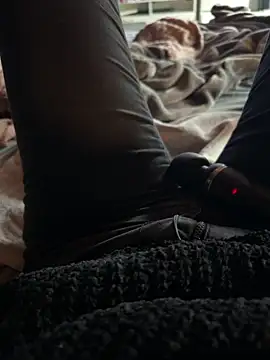 Ana-05 online show from 12/19/25, 11:39