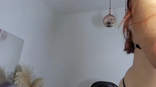 Snapshot of carolayrosse chatting on 01/25/25, 06:01 carolayrosse online show from 01/25/25, 06:01