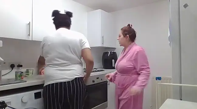 vanilla chocolate23 online show from 01/29/25, 06:07