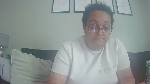 vanilla chocolate23 online show from 07/05/26, 02:24