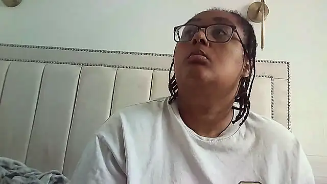 vanilla chocolate23 online show from 07/23/26, 09:29