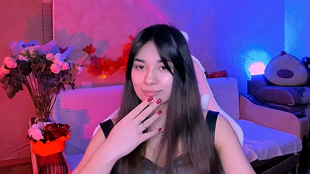 Snapshot of Swee_Alicee chatting on 02/17/25, 05:36 Swee Alicee online show from 02/17/25, 05:36