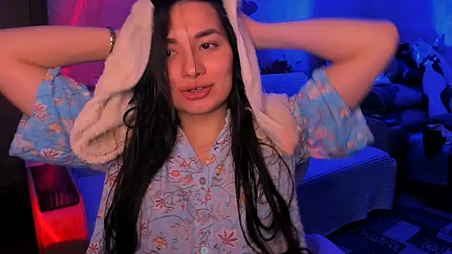 Swee Alicee online show from 03/06/26, 07:21