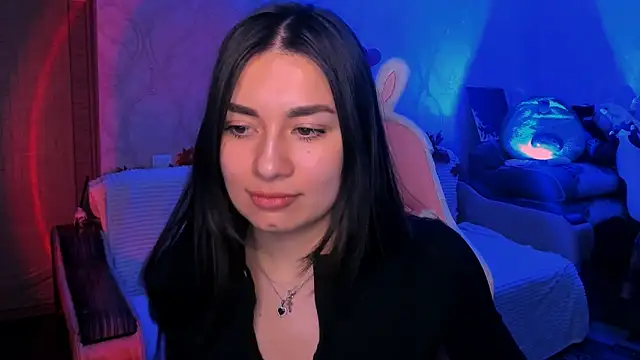 Swee Alicee online show from 03/25/26, 08:15