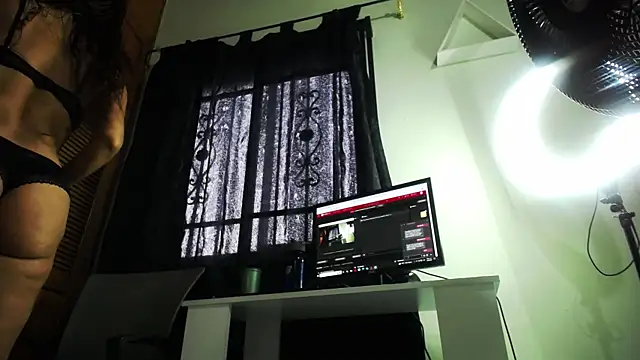 marilynetthan online show from 02/08/25, 01:22