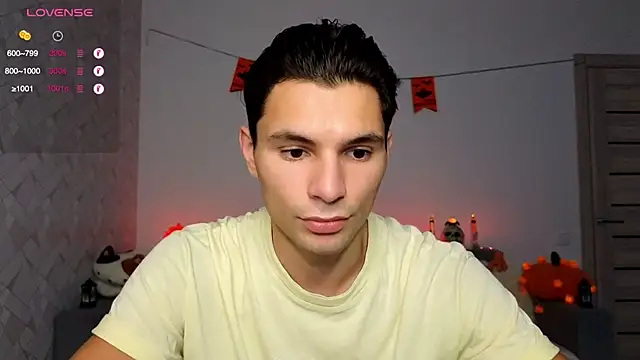 denlover1 online show from 10/15/25, 06:46