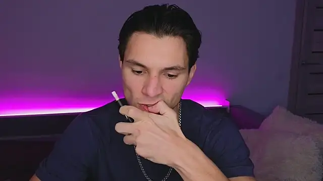 denlover1 online show from 02/21/26, 08:26