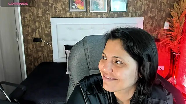 Snapshot of dulce__love69 chatting on 01/14/25, 05:30 dulce love69 online show from 01/14/25, 05:30