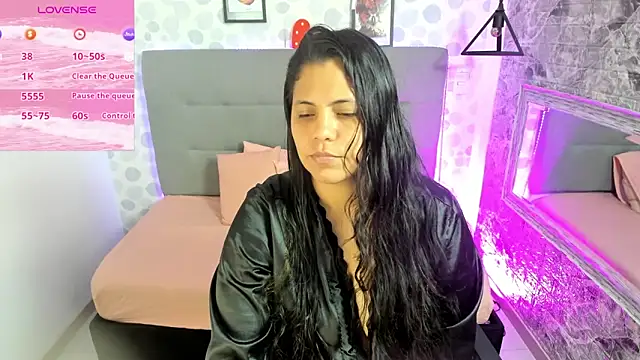 Snapshot of dulce__love69 chatting on 03/20/25, 10:21 dulce love69 online show from 03/20/25, 10:21