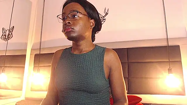 candy lovee69 online show from 03/18/26, 06:44