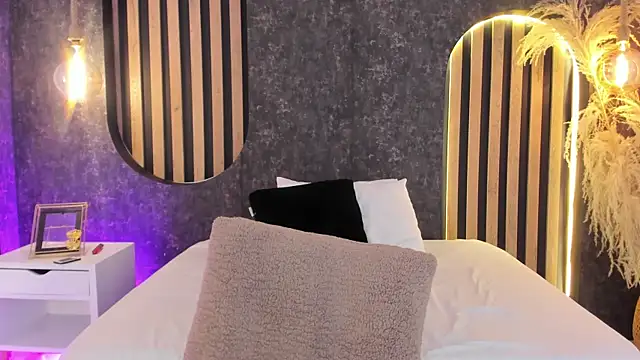 miss10 antonella online show from 02/13/25, 11:58