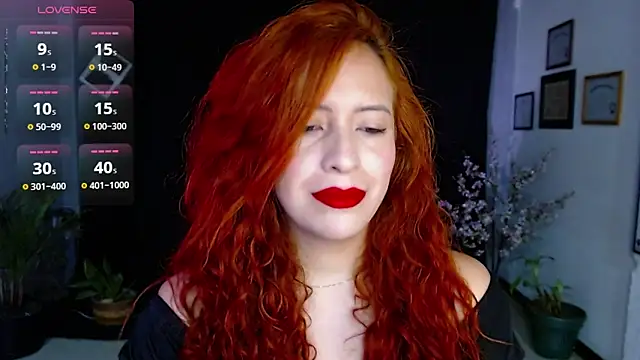 Snapshot of sahra_taylor_ chatting on 02/06/25, 02:15 sahra taylor online show from 02/06/25, 02:15