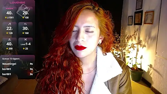 Snapshot of sahra_taylor_ chatting on 02/12/25, 08:18 sahra taylor online show from 02/12/25, 08:18