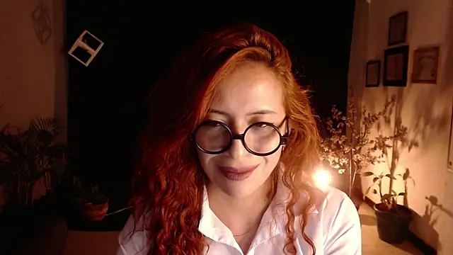 Snapshot of sahra_taylor_ chatting on 02/13/25, 08:34 sahra taylor online show from 02/13/25, 08:34