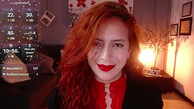 Snapshot of sahra_taylor_ chatting on 02/18/25, 05:31 sahra taylor online show from 02/18/25, 05:31