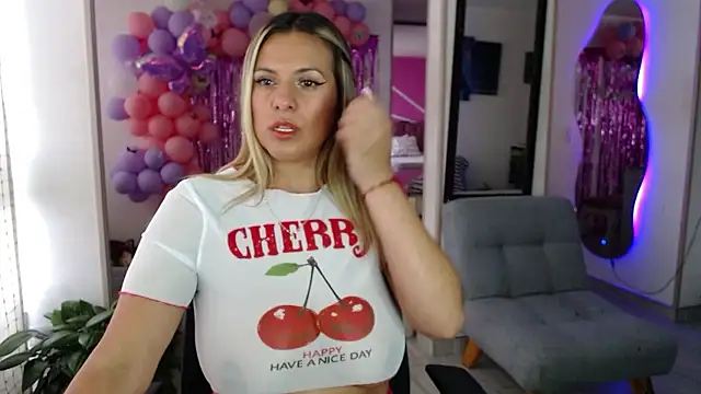 Snapshot of _Maraa chatting on 01/13/26, 09:42 Maraa online show from 01/13/26, 09:42