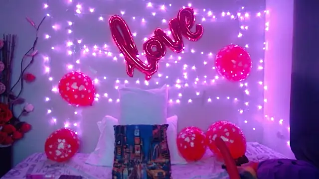 Nicol Love0 online show from 02/14/25, 11:10