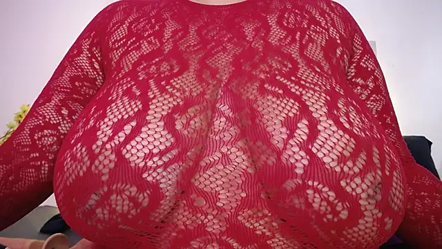 Nicol Love0 online show from 04/23/26, 12:15