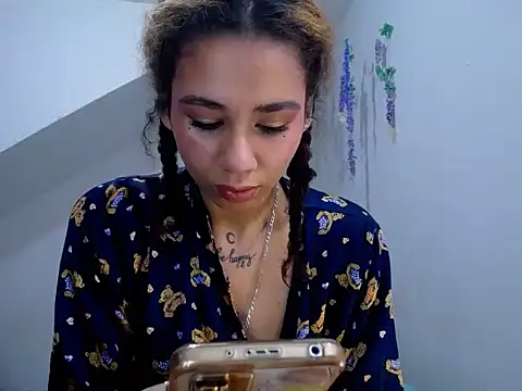 diamonmeli online show from 01/22/25, 07:03